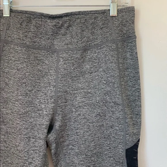 Adrienne Vittadini Sport 7/8 Leggings - Picture 4 of 7